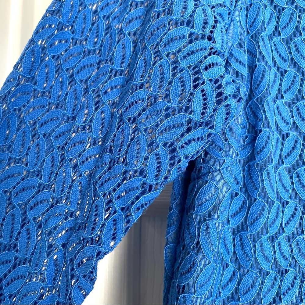 LACE DRESS - Picture 5 of 6